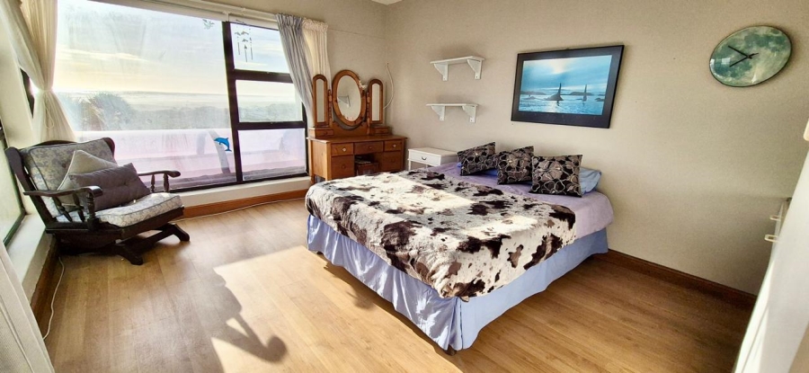 4 Bedroom Property for Sale in Van Riebeeckstrand Western Cape